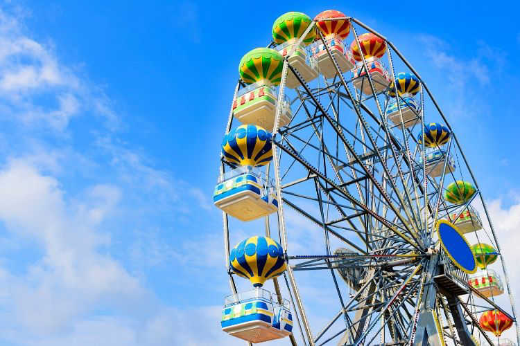 ferris wheel amusement park-multigenerational vacations