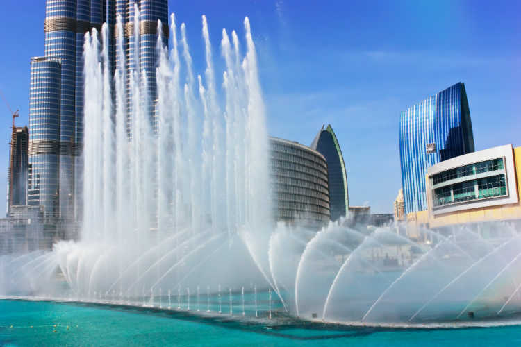 Fountain show in Dubai with kids-Multigenerational Vacations