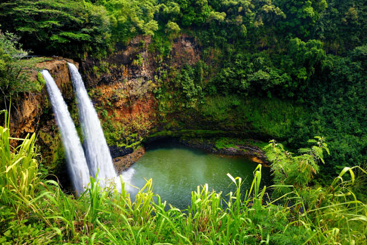 twin waterfalls on Kauai Hawaii