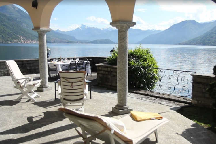 Villa with view of Lake Como Italy