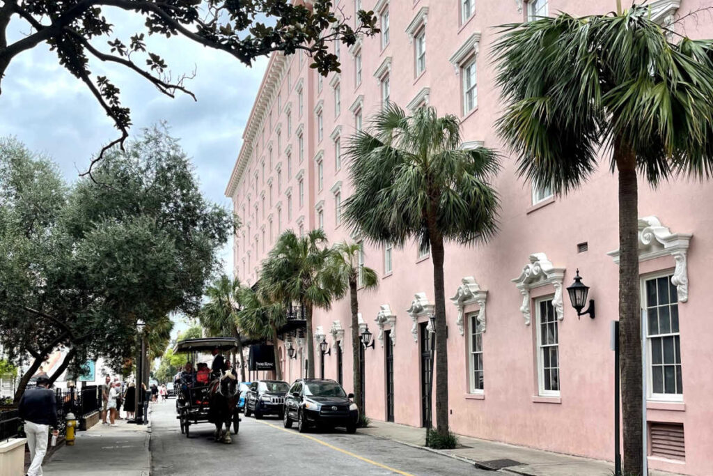 Charleston carriage tour Charleston girls weekend