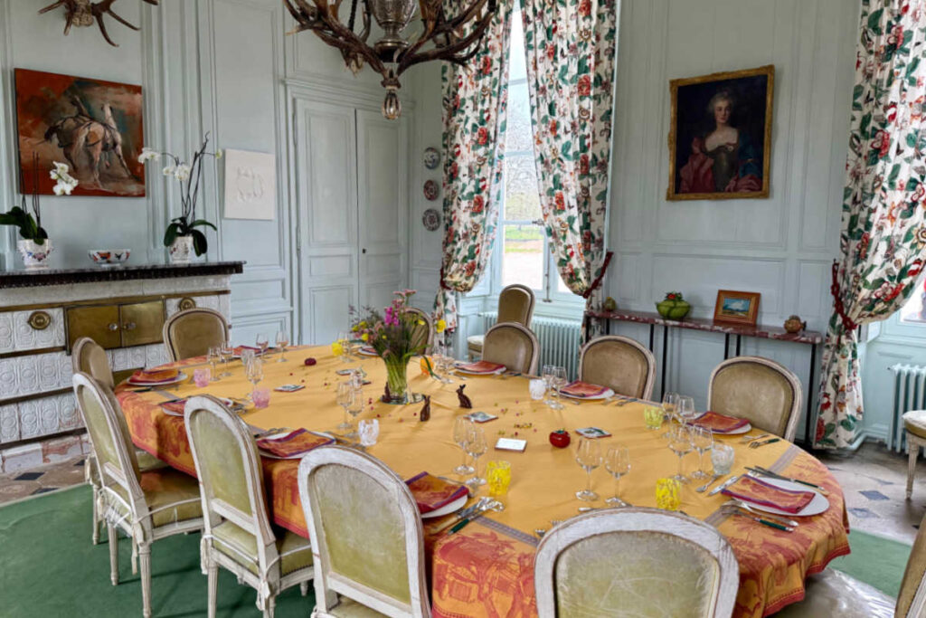 Champagne dining room