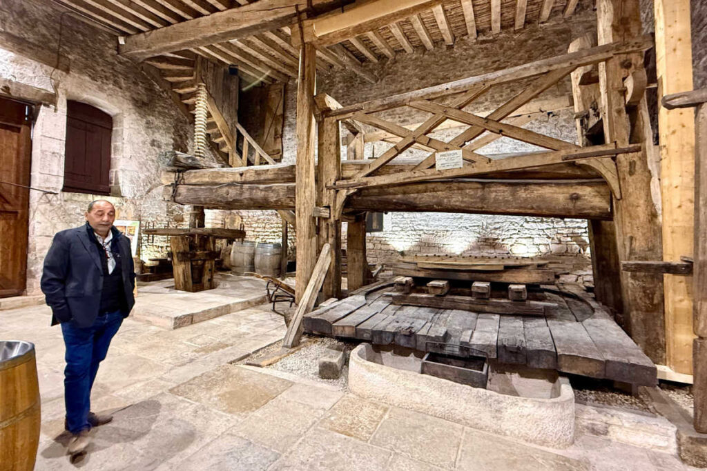 Domaine La Roche press